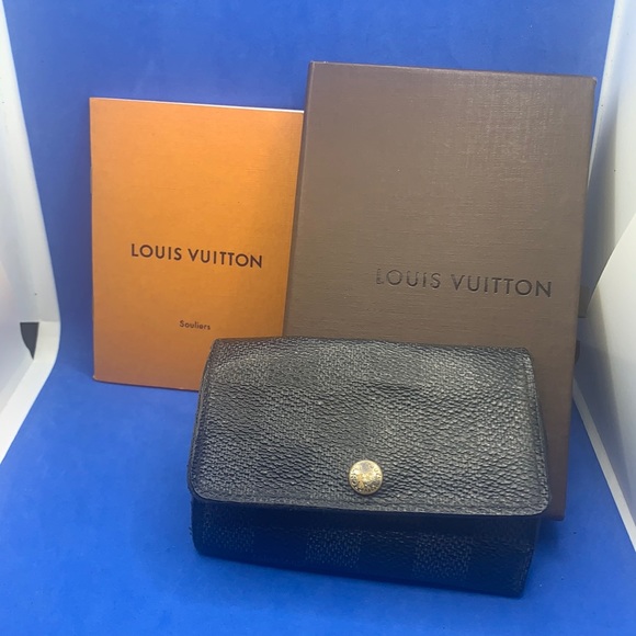 LOUIS VUITTON Damier Graphite Coated Canvas 6-Ring Key Case - clothing &  accessories - by owner - apparel sale 